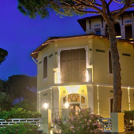 Villino Emanuele Bed & Breakfast ซันตามารีเนลลา ภายนอก รูปภาพ