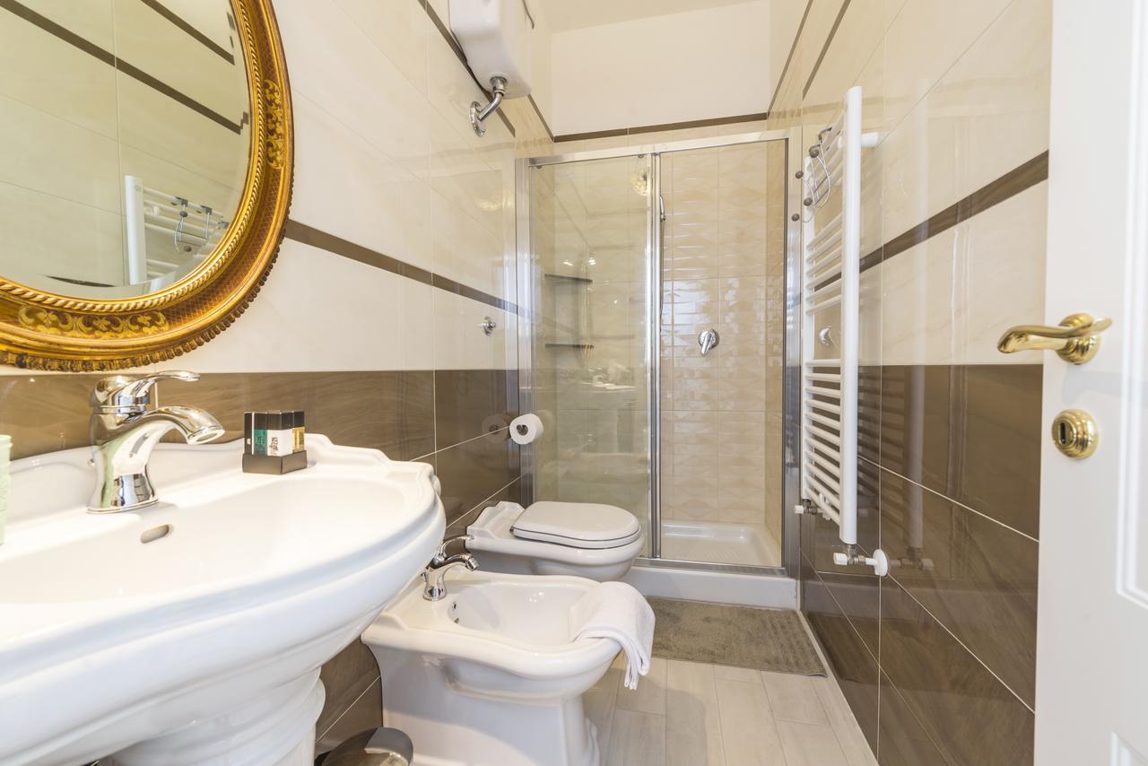 Villino Emanuele Bed & Breakfast ซันตามารีเนลลา ภายนอก รูปภาพ